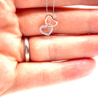Colgante de diamantes de 0,06 quilates en oro blanco y rosa de 10 quilates - 18"