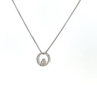 Colgante de oro blanco de 10 quilates con diamantes de 0,075 quilates de talla redonda, 18"