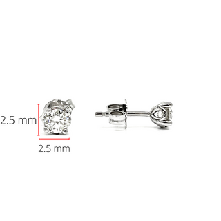 Aretes de diamantes canadienses de 0,15 quilates en oro blanco de 14 quilates