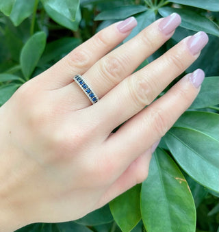 Anillo de oro blanco de 14 quilates con zafiro auténtico de 0,35 quilates y diamante de 0,8 quilates, talla 7
