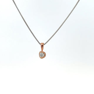 Collar con solitario de diamantes de 0,04 quilates en oro rosa de dos tonos y oro blanco de 10 quilates - 17 pulgadas