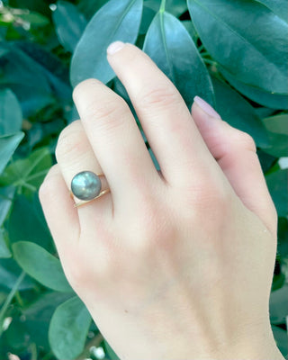 Anillo de perlas de Tahití de oro amarillo de 14 quilates