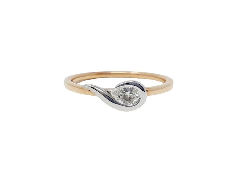 10K White &amp; Rose Gold 0.20cttw Pear Cut Diamond Ring, size 6.5