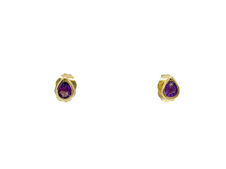 Aretes con engarce de bisel de amatista de talla pera de oro amarillo de 10 quilates de 0,35 quilates