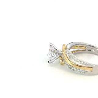 14K Round Brilliant Cut Diamond Ring
