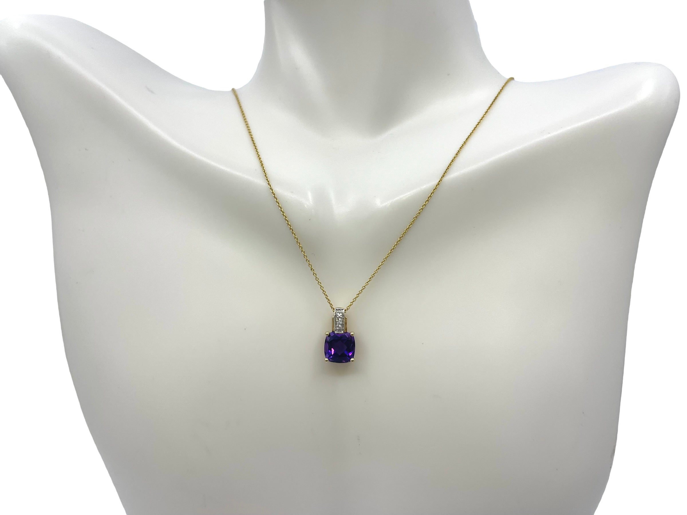 10K Yellow Gold 7mm Amethyst & 0.026cttw Diamond Pendant, 18"