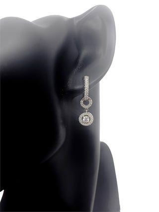 Aretes colgantes de diamantes de 0,93 quilates en oro blanco de 14 quilates