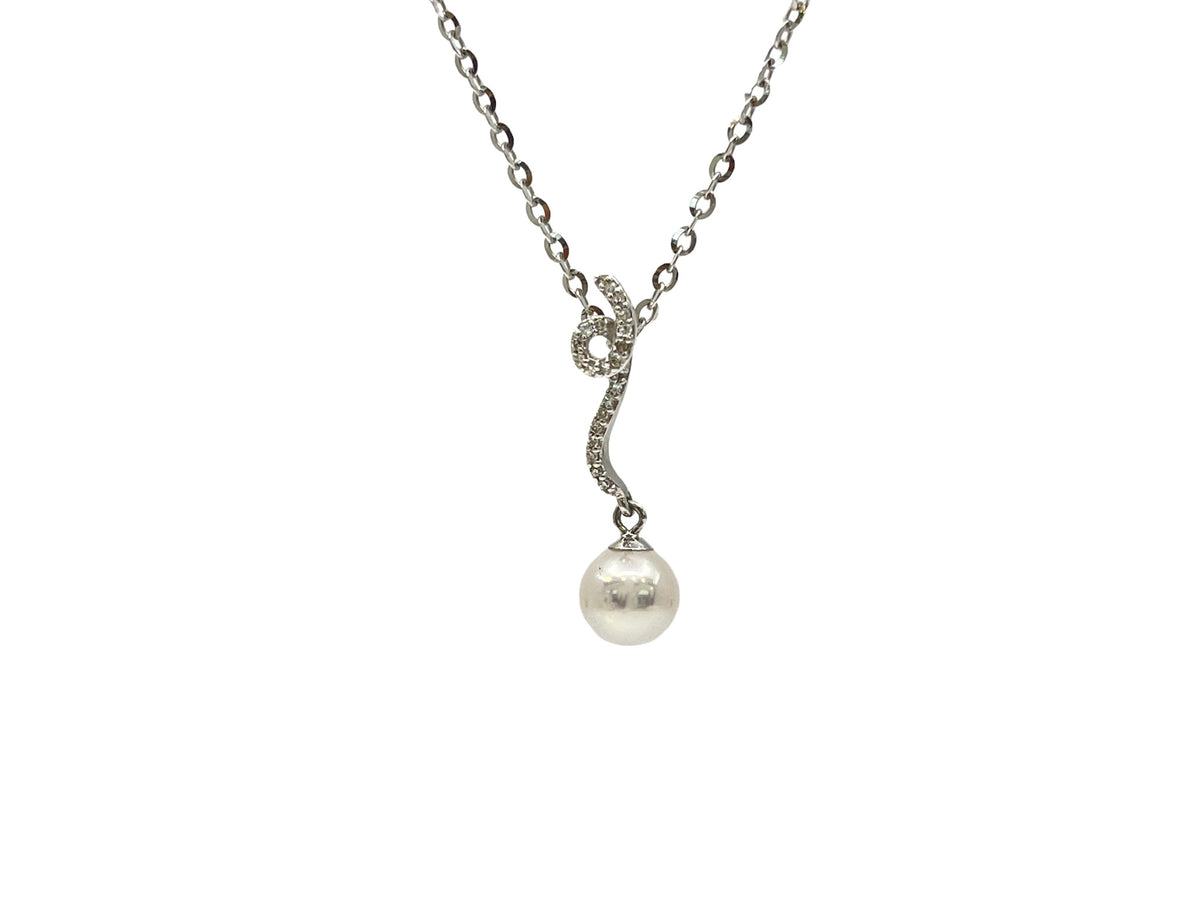 10k &amp; 18k Cultured Pearl and .07cttw Diamond Necklace, 18&quot;