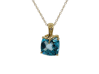 Collar de oro amarillo de 10 quilates con topacio azul suizo de 8 mm y diamantes de 0,005 quilates - 18 pulgadas