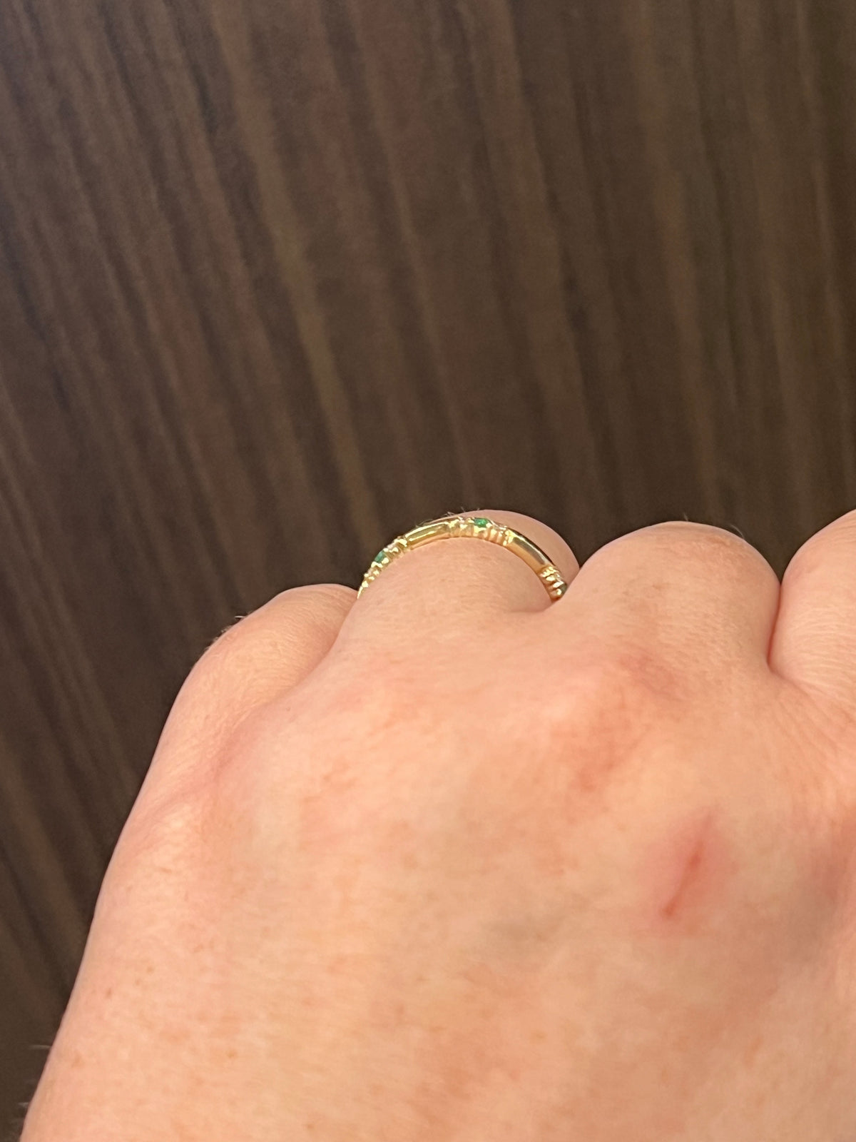 10K Yellow Gold Genuine Emerald &amp; 0.13cttw Diamond Ring / Band, size 6.5