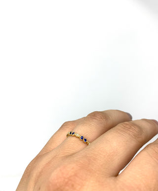 Anillo de zafiro y diamantes