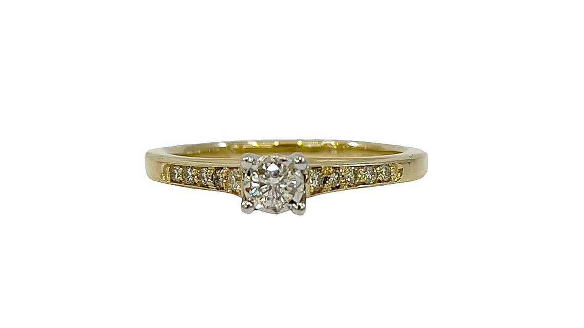 10K Yellow Gold 0.20cttw Round Brilliant Cut Illusion Set Diamond Ring