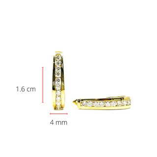 Pendientes tipo argolla con bisagras Huggie de oro amarillo de 10 quilates con diamantes de 0,33 quilates