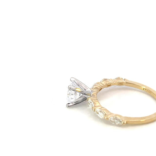 14K Round Brilliant Cut Diamond Ring