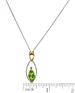 Colgante de peridoto y diamantes