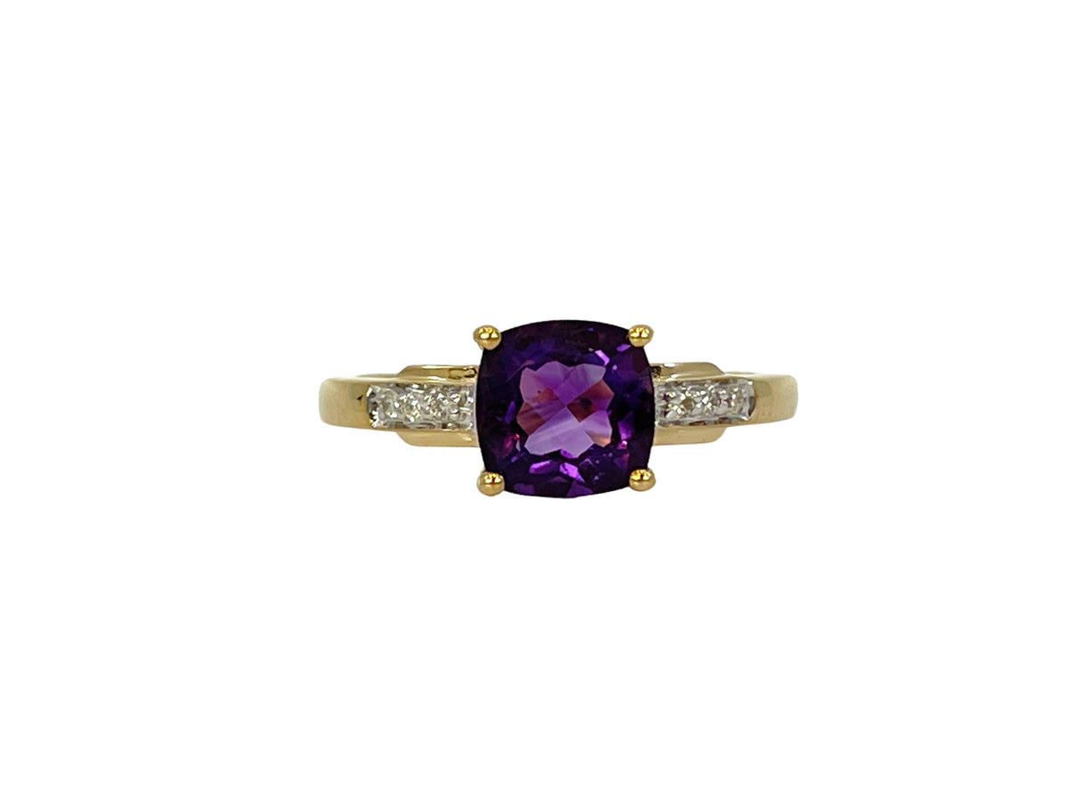10K Yellow Gold 7mm Cushion Cut Amethyst and 0.05cttw Diamond Ring, size 7