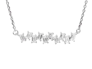 Colgante de diamantes baguette de 0,21 quilates en oro blanco de 14 quilates, 15" de largo
