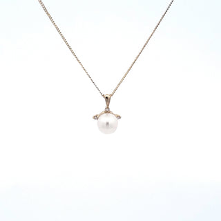 Colgante de diamantes y perlas cultivadas en oro amarillo de 10 quilates - 18"