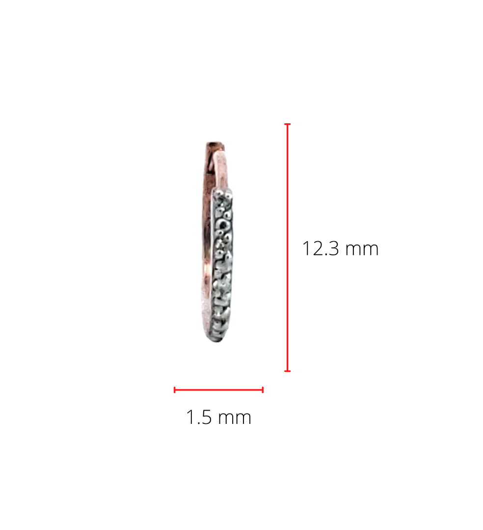 Pendientes tipo argolla/huggie con diamantes de 0,05 quilates en oro rosa de 10 quilates