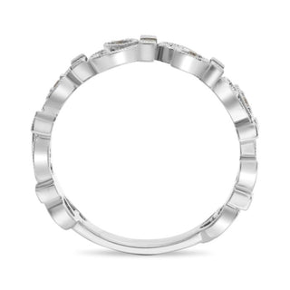 Banda de desplazamiento de hiedra con diamantes de 0,16 quilates en oro blanco, amarillo o rosa de 14 quilates 